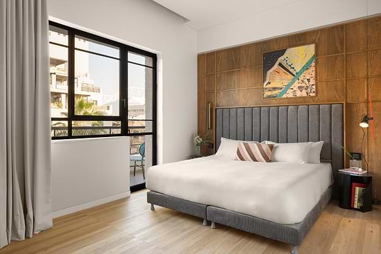 Bazaar Hotel- Deluxe balcony Room