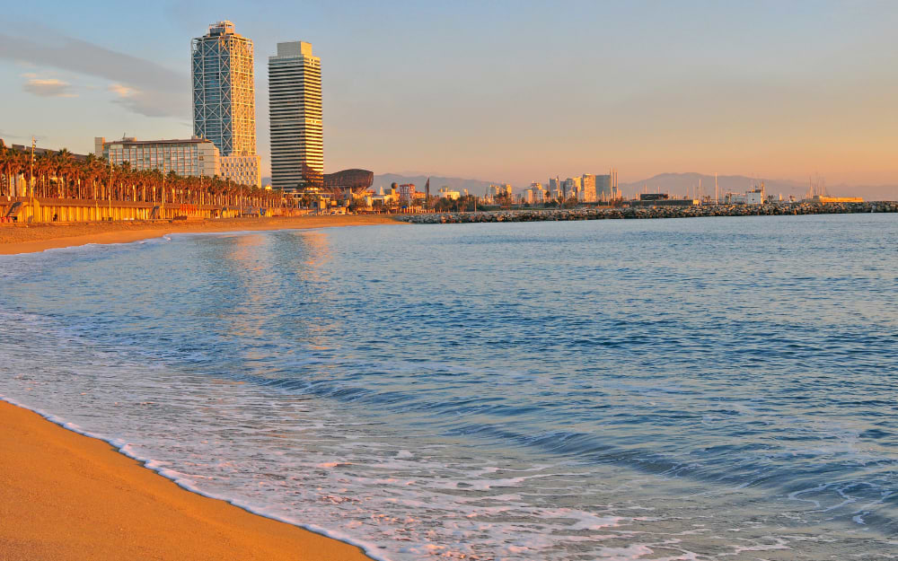 visit barcelona in spring