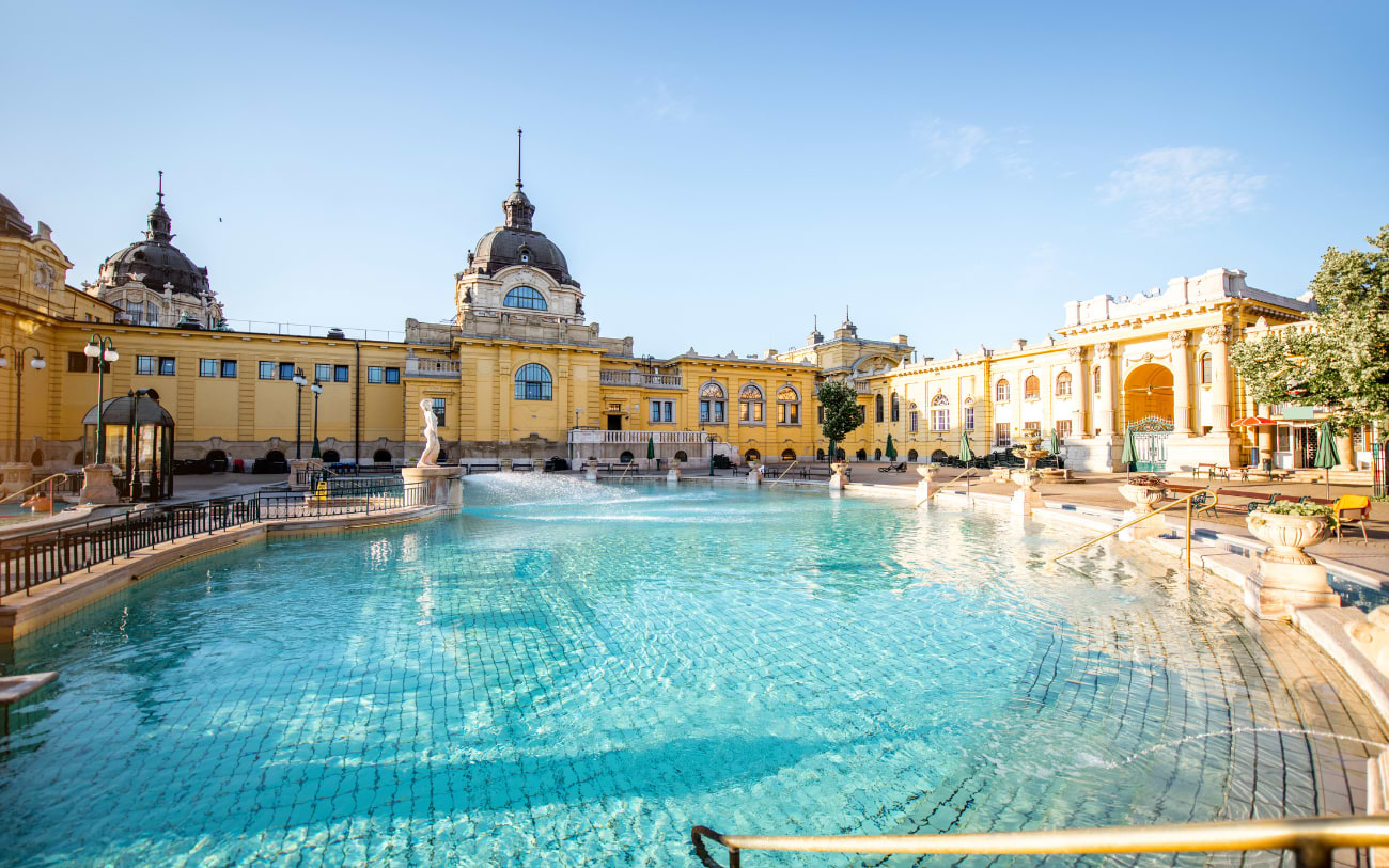 spend valentines day in budapest