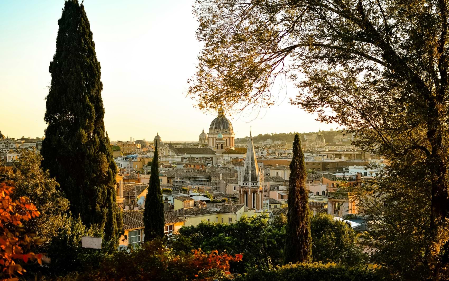 visit rome in april