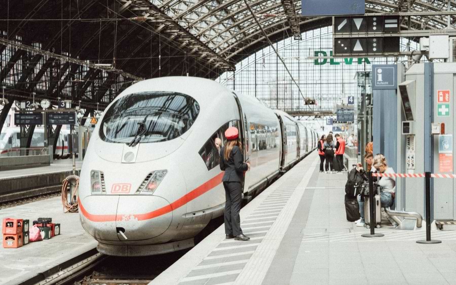 Collect Deutsche Bahn points with Leonardo AdvantageCLUB