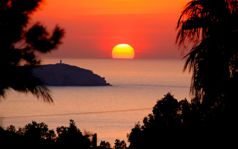 Find out where to watch sunset in Ibiza