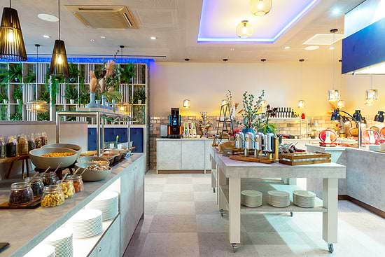 Leonardo Hotel Augsburg - Frühstücksbuffet