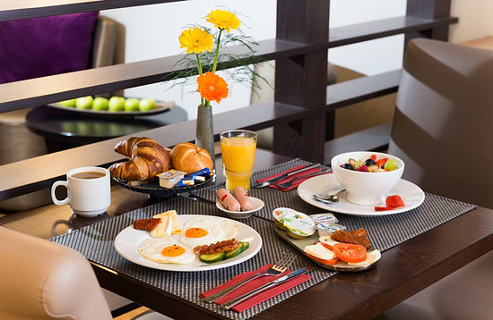 Leonardo Hotel Frankfurt City Center - Breakfast