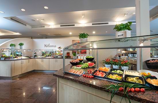 Leonardo Hotel Hannover - Завтрак