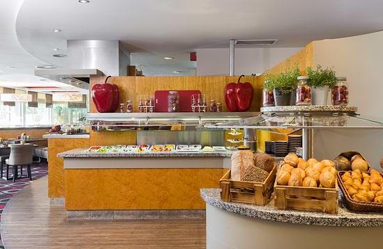 Leonardo Hotel Hannover Airport - Desayuno