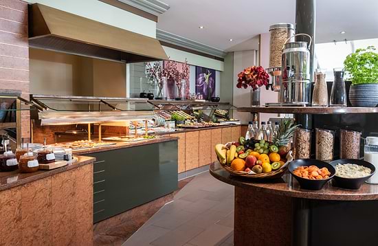 Leonardo Hotel Köln Bonn Airport - Buffet du petit-déjeuner