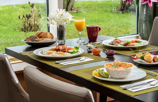 Leonardo Hotel Köln Bonn Airport - Buffet du petit-déjeuner