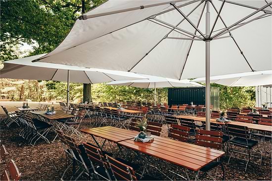 Leonardo Hotel Frankfurt City South - Beer Garden