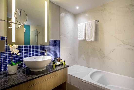Leonardo Laura Beach & Splash Resort - Habitación doble o con dos camas individuales con vistas al interior
