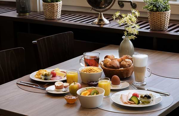 Leonardo Boutique Hotel Rigihof Zurich - Śniadanie w formie bufetu.