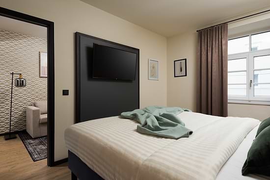 Compact One Bedroom Apartment - Bed