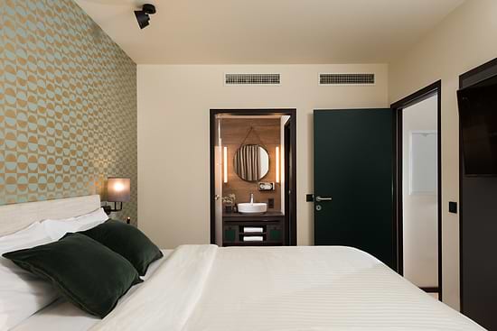 Compact One Bedroom Apartment - Bed
