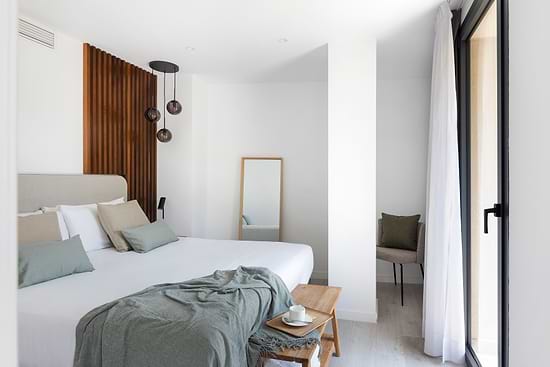 One Bedroom Apartment with Balcony - Bedroom