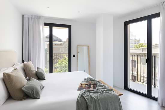 Studio with Balcony - Bedroom