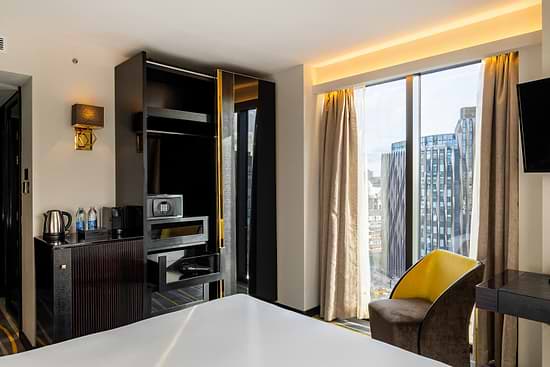 Leonardo Hotel London Aldgate - Room