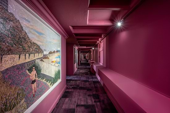 Leonardo Gordon Beach Tel Aviv's hallway design