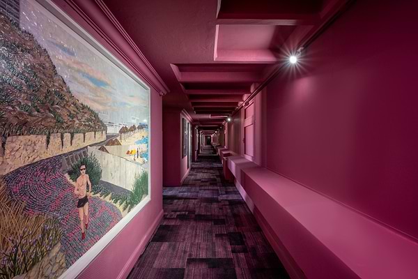 Leonardo Gordon Beach Tel Aviv's hallway design