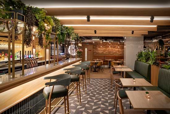Leonardo Hotel Chester Bar