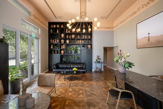 Bachar House - Lobby
