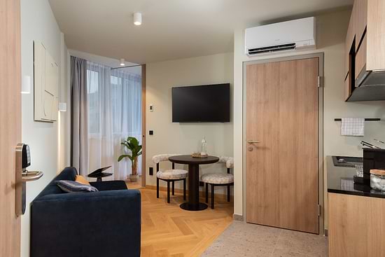 Deluxe One Bedroom with Single Sofabed - Sofa bed