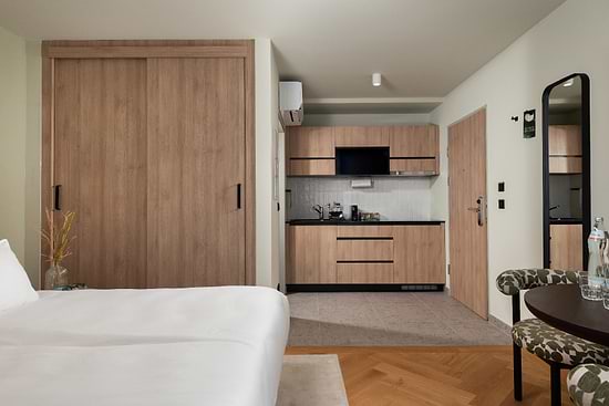 Deluxe Studio - Kitchenette