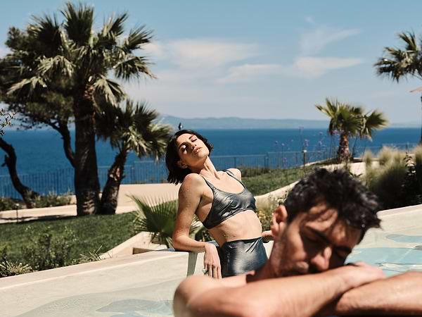 MERAVIA Leonardo Limited Edition - Swimming Pool