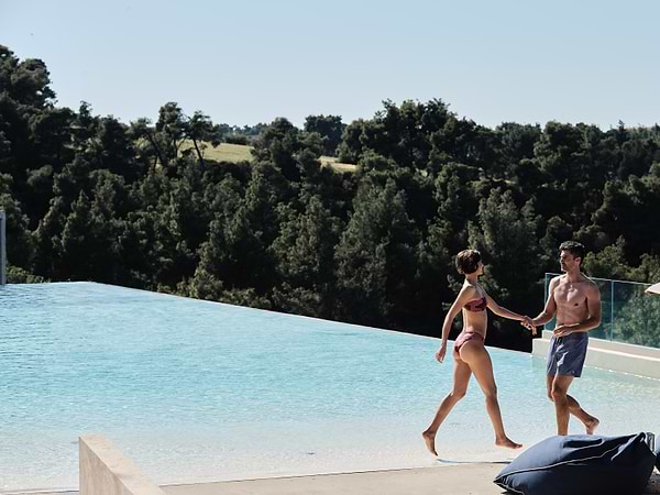 MERAVIA Leonardo Limited Edition - Swimming Pool