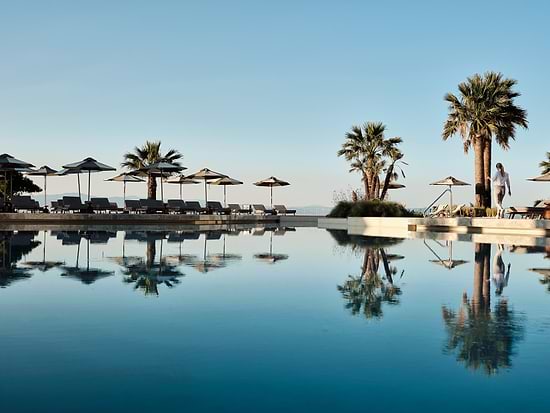 MERAVIA Leonardo Limited Edition - Swimming Pool