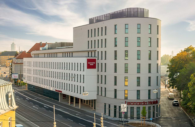 Leonardo Hotel Augsburg - Außenbereich