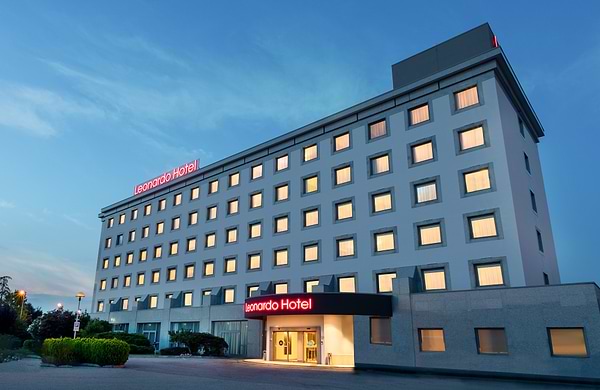 מלון לאונרדו ורונה - מבט חיצוני