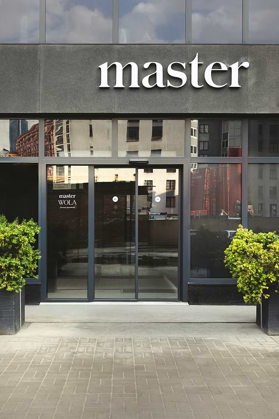 master Wola - Entrance