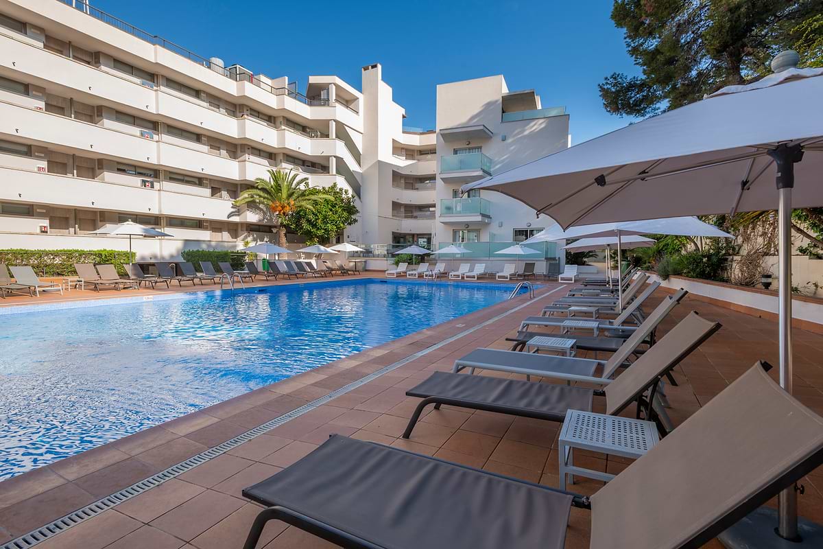 Leonardo Suites Hotel Mallorca Calvia - Плавательный бассейн