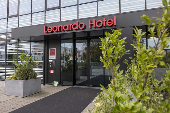 Leonardo Hotel Groningen Stadspark - Buitenkant
