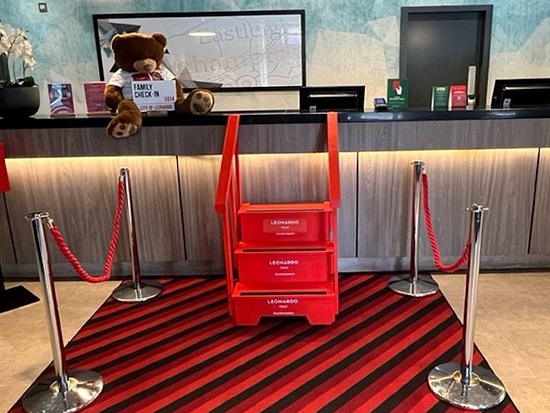 Leonardo Hotel Southampton - family check in desk