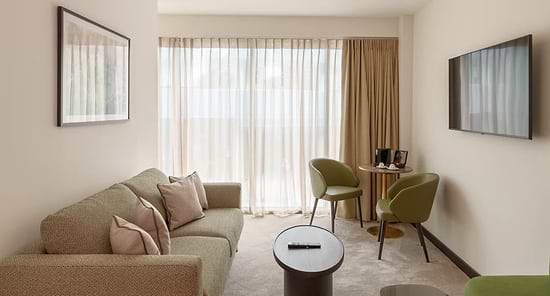 Leonardo Hotel London Aldgate - Suite with King Bed and Sofa Bed