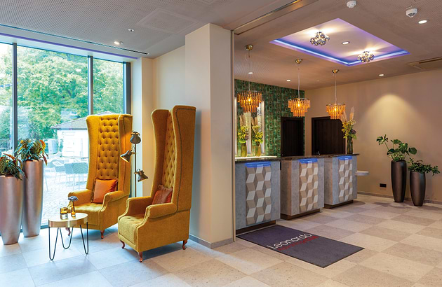 Leonardo Hotel Augsburg - Rezeption