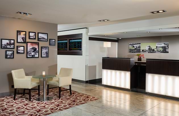 Leonardo Hotel Hannover Airport - Lobby