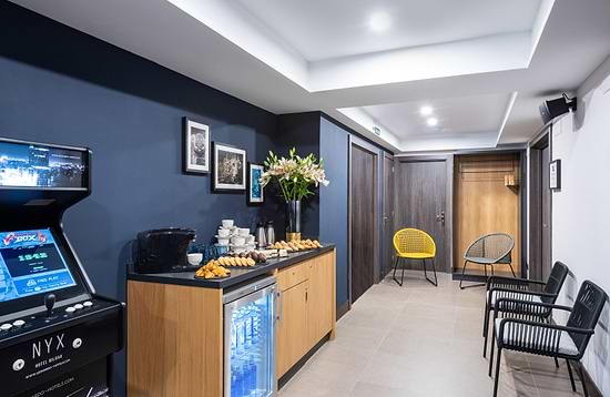 NYX Hotel Bilbao - Фойе