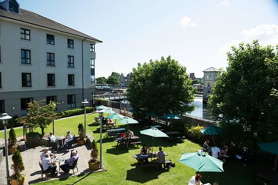 Leonardo Hotel Galway- Сад
