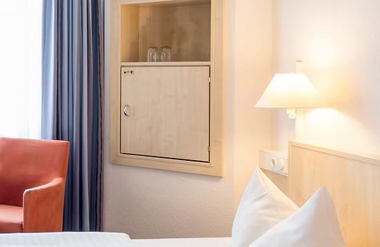 Hotel Magdeburg City Center by Leonardo Hotels - Улучшенный номер с двумя односпальными кроватями