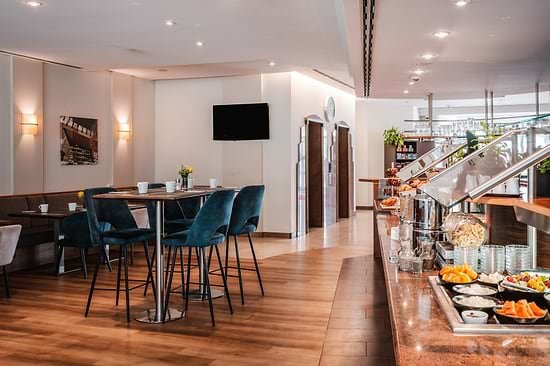 Leonardo Hotel Aachen – Breakfast area