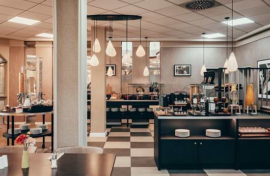 Leonardo Hotel Köln – Breakfast Buffet