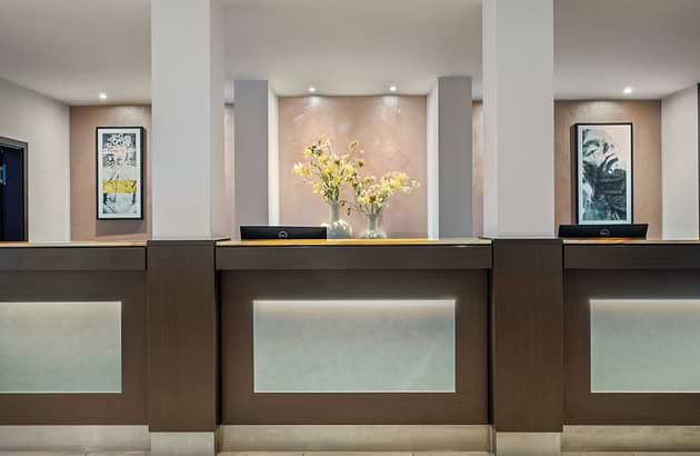 Leonardo Hotel München City Center – Rezeption