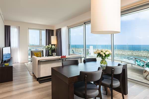 Herods Herzliya Hotel - Suite's living room