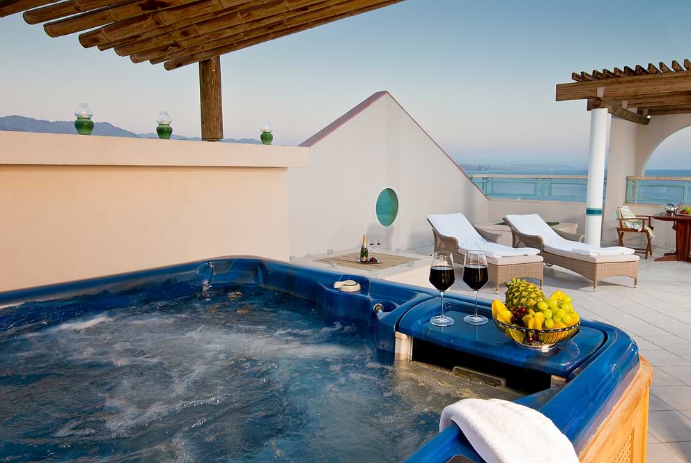 إطلالة جميلة على البحر في فندق هيرودس فيتاليس