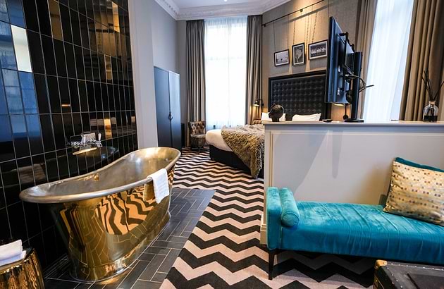 Hotel Gotham Bank Manager Suite