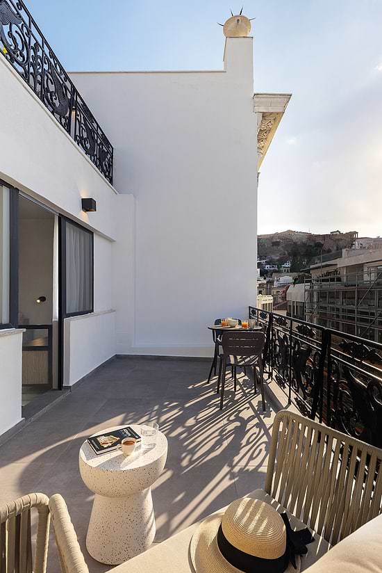 Plaka One Bedroom Suite with Balcony - Balcony