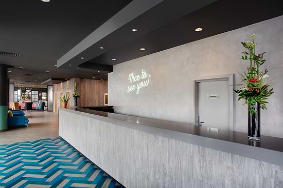 Leonardo Hotel Brighton - Reception