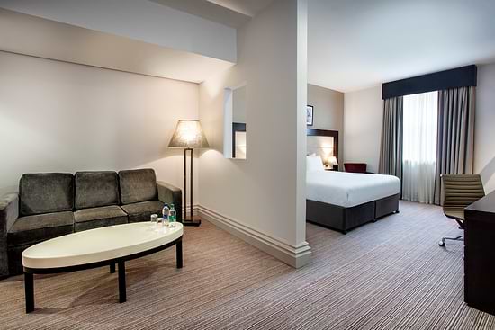 Leonardo Hotel Cardiff - Apartament